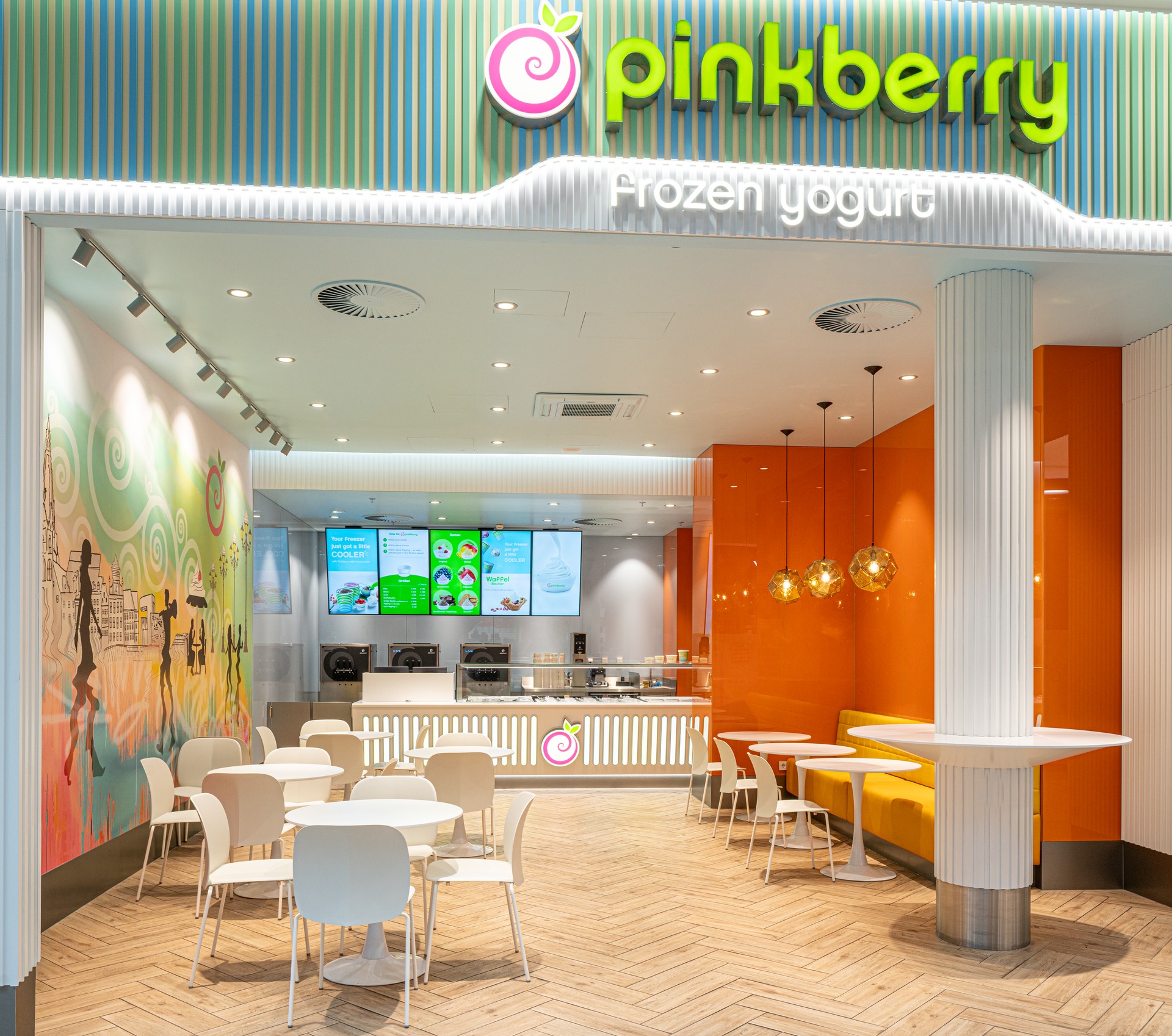 Pinkberry Austria Storefront PlusCity